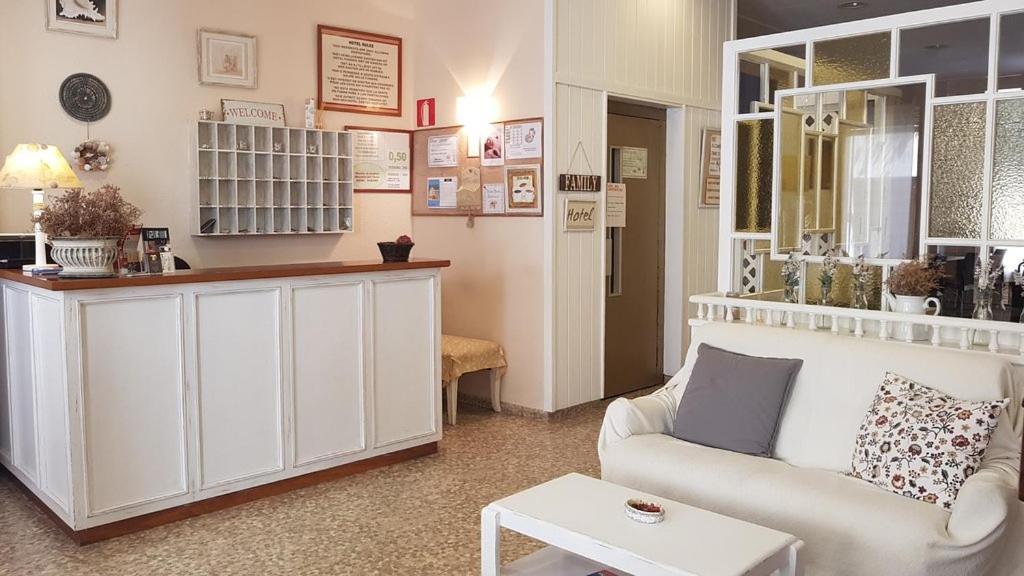 Hotel Maeva ,1 Star B&B Lloret de Mar Eksteriør bilde